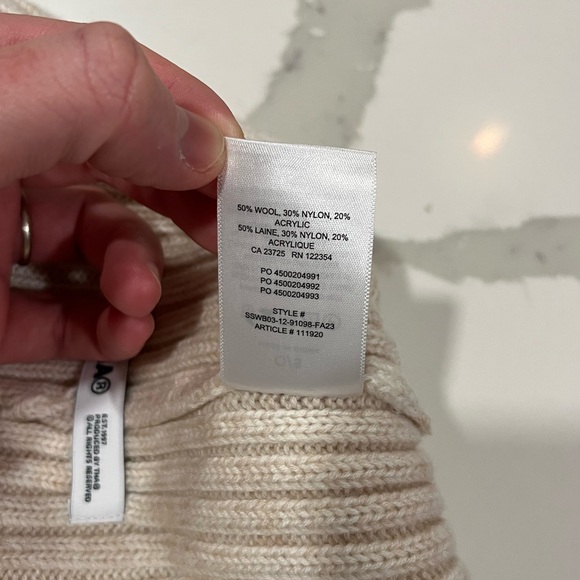 TNA wool blend beanie - Picture 4 of 4